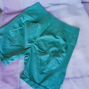 TRYTO- Seamless Scrunch Shorts